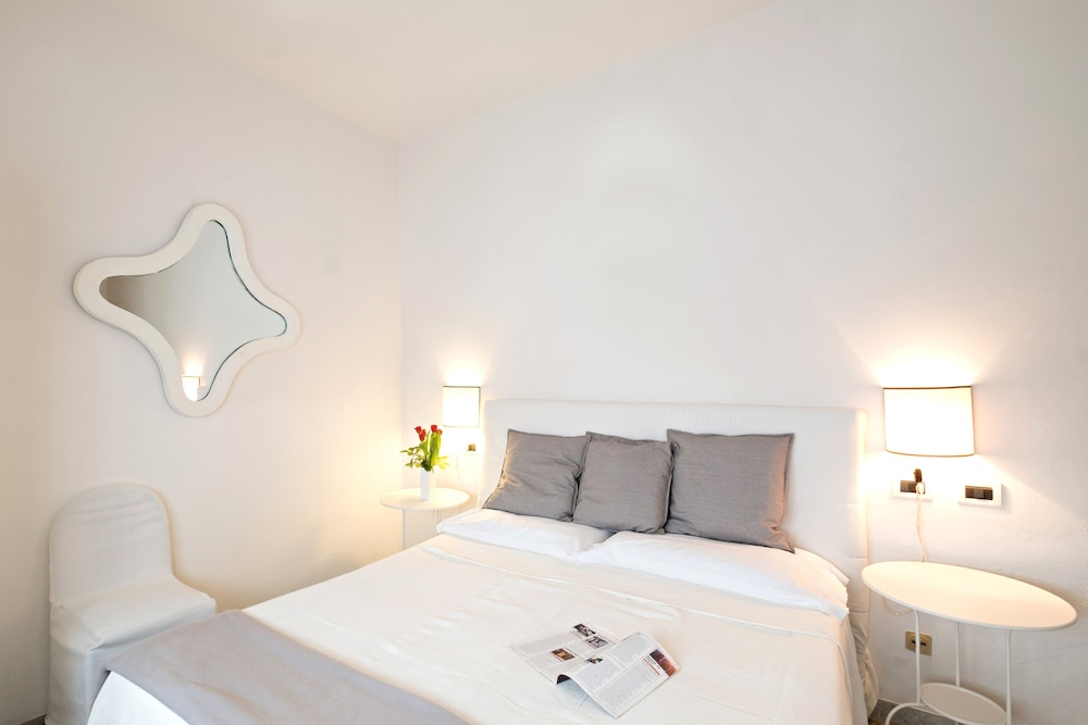 Economy Twin Room photo 1
