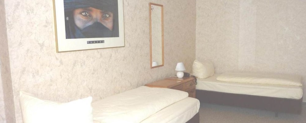 Standard Twin Room photo 3