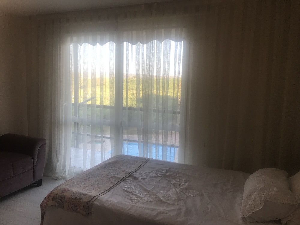 Economy Apartment photo 3