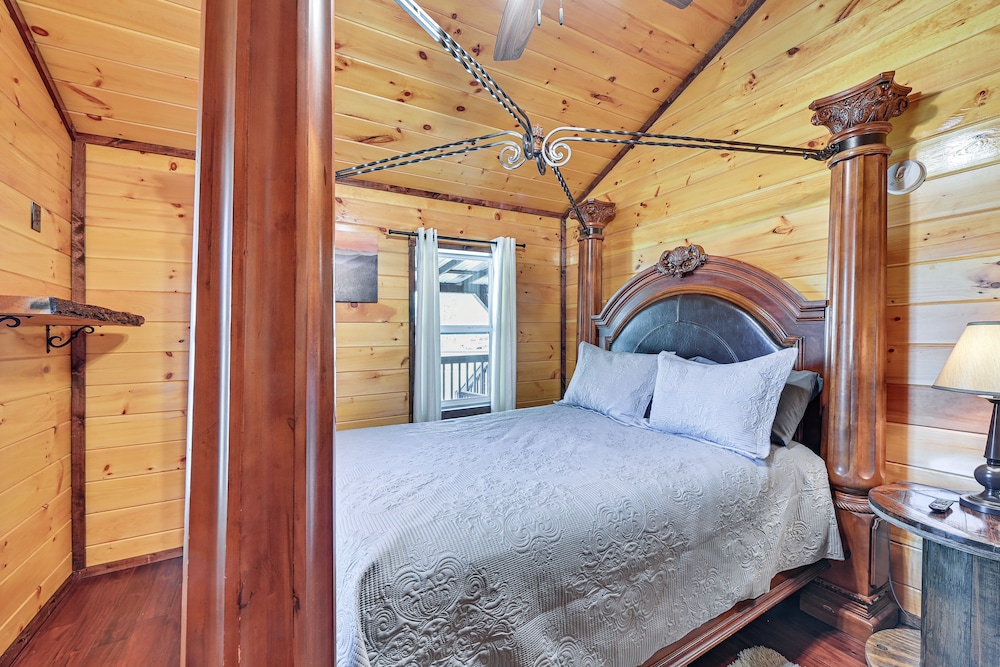 House (2 Bedrooms) photo 3
