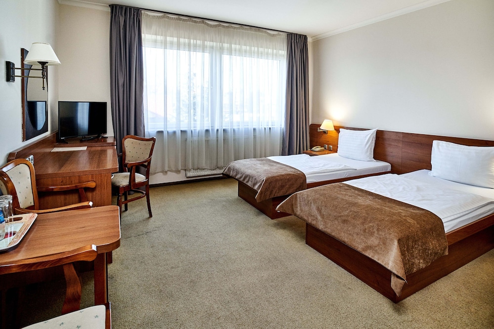 Twin Room - Photo 1