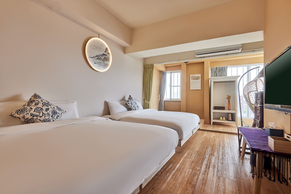 Deluxe Quadruple Room, 1 Bedroom, Accessible photo 3