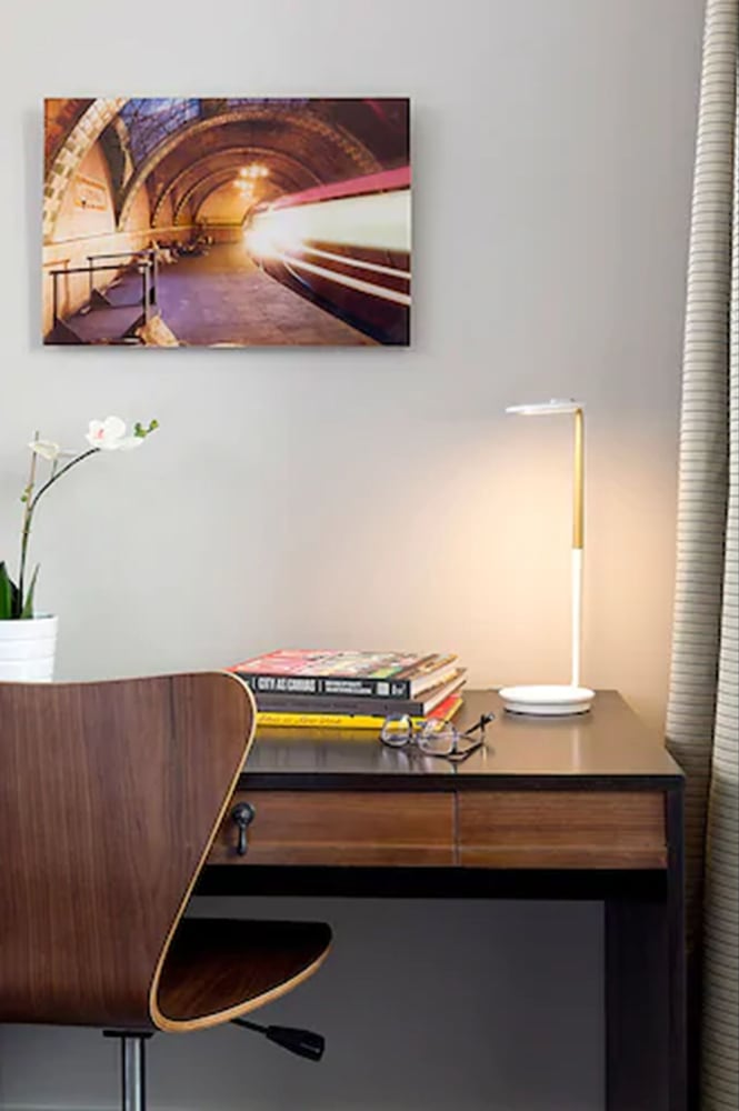 Deluxe Suite, 2 Bedrooms, City View