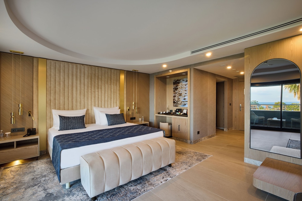 Deluxe Room, 1 King Bed