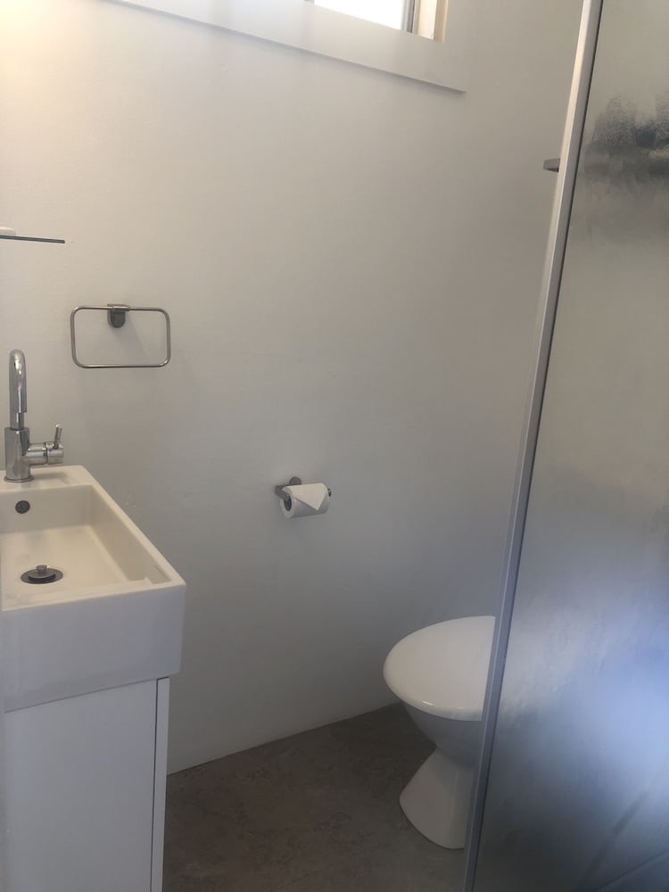 Basic Room, 2 Bedrooms (No Pets Permitted) photo 3