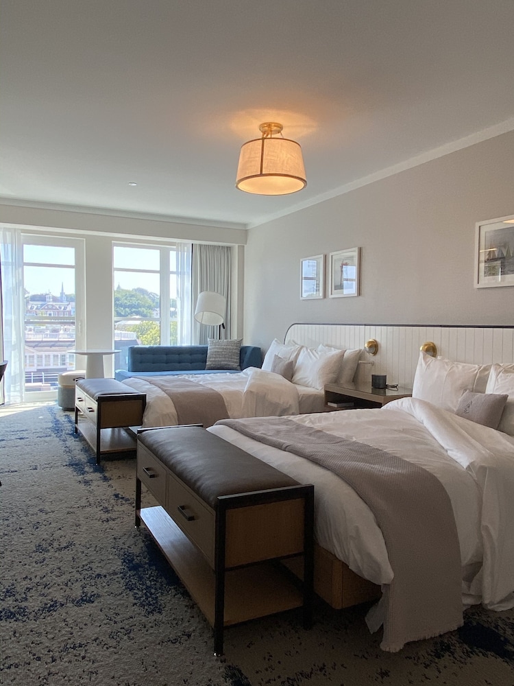 Room, 2 Queen Beds, City View - Photo 3