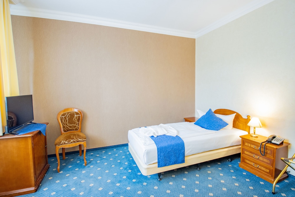 Single Room in Main Building photo 1