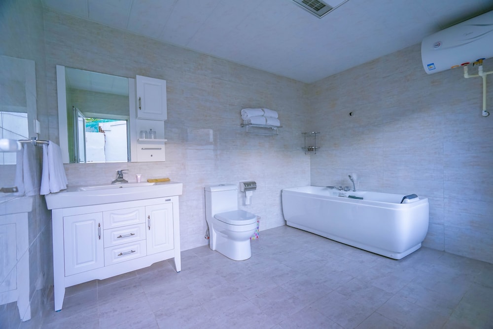 Standard House photo 2