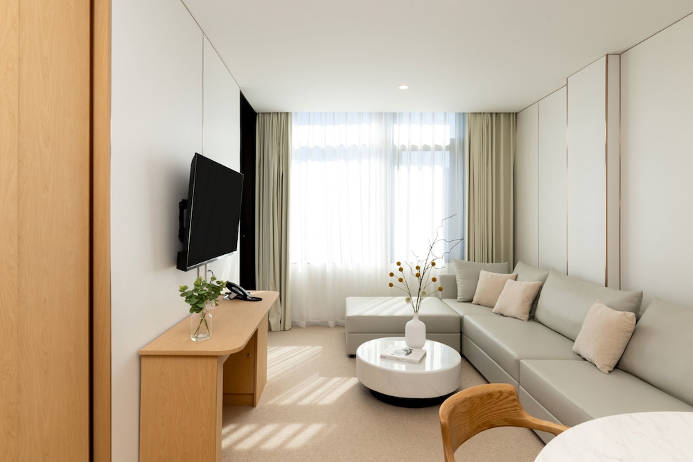 Maxim Suite