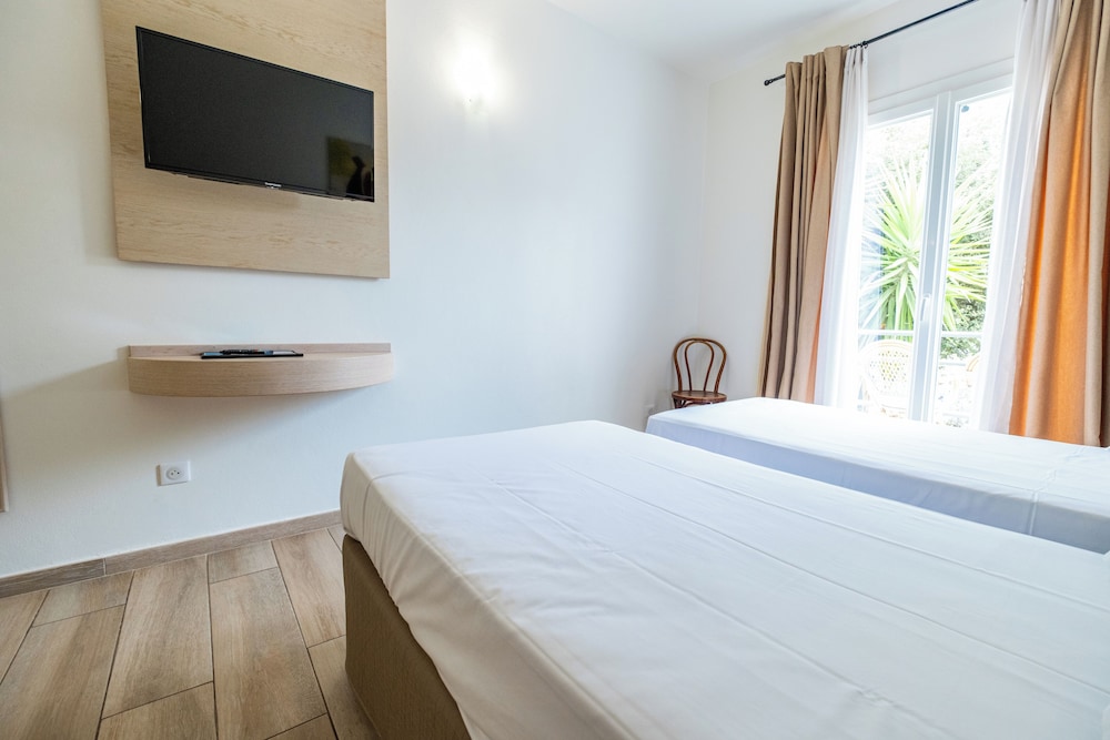 Comfort Room photo 2