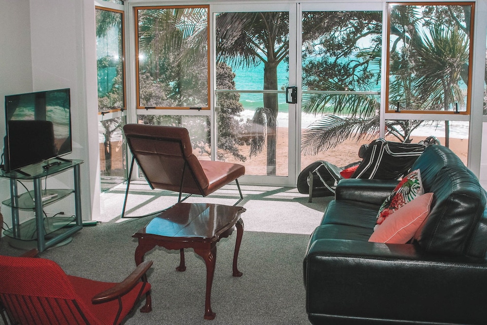 Superior Apartment, 2 Bedrooms, Fireplace, Bay View