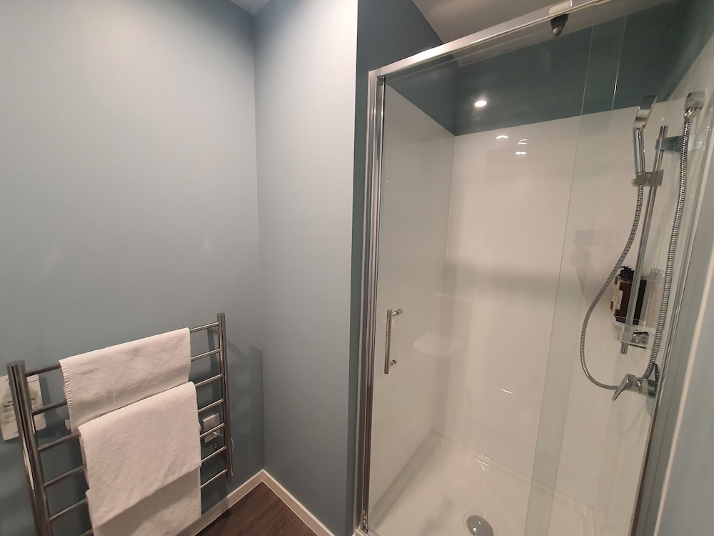 Available room