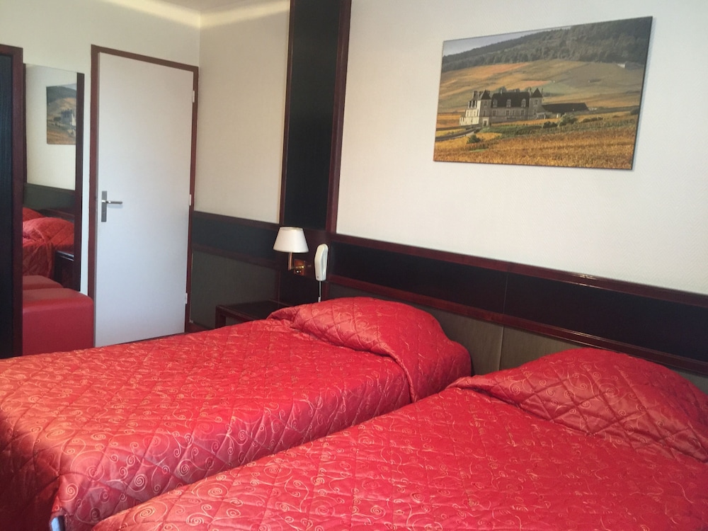 Twin Room - Photo 5