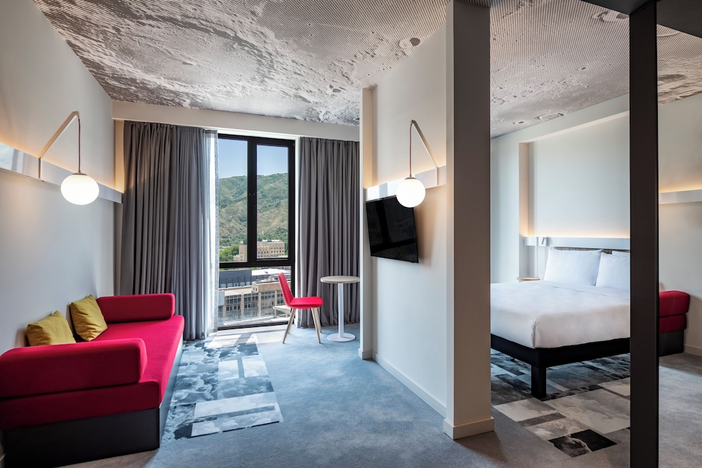 Premium Room, 1 Queen Bed with Sofa bed (Premium)