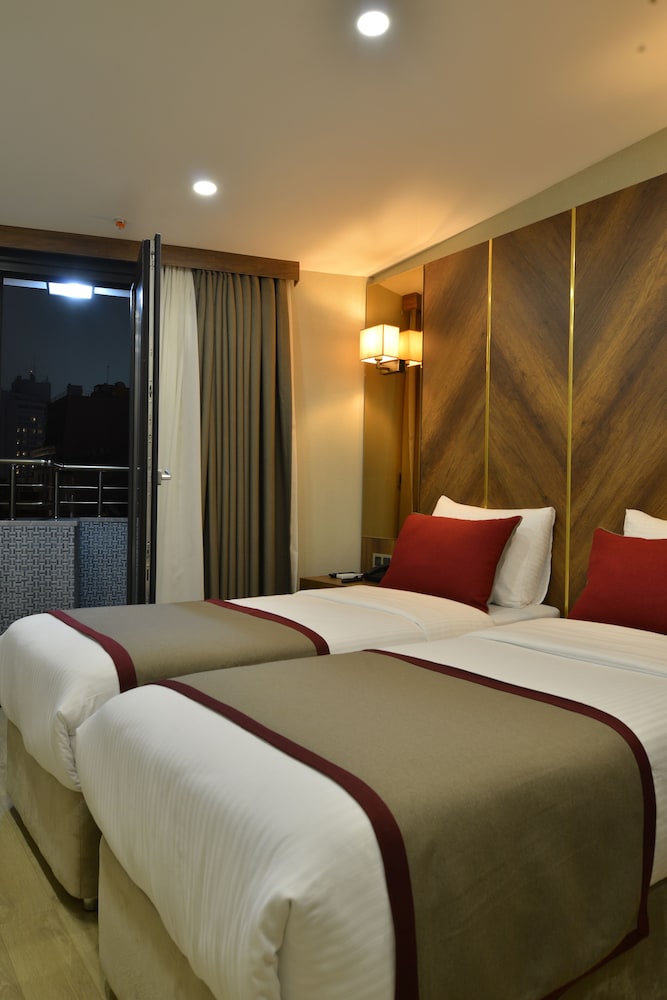 City Twin Room photo 3