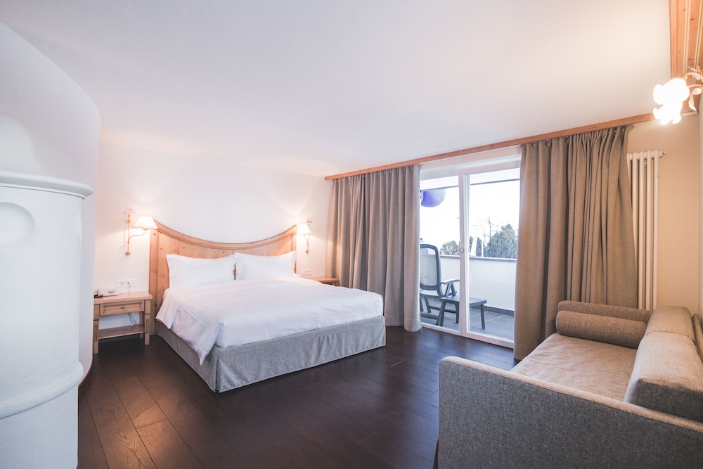 Premium Room (Corner)