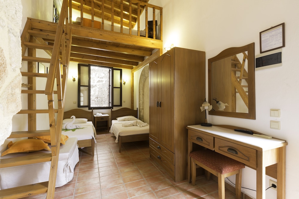 Family Suite, Balcony photo 3