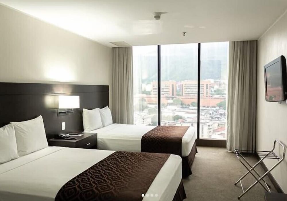 Deluxe Room, City View