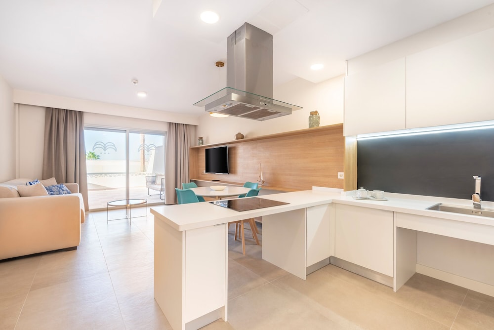 Luxury Suite, 1 Bedroom photo 2