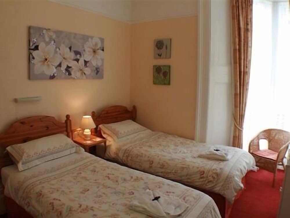 Standard Twin Room (Room 5) photo 1