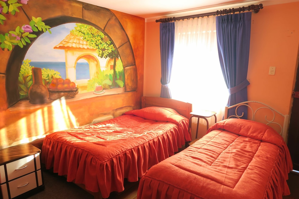 Double Room, 2 Twin Beds, Shared Bathroom photo 3