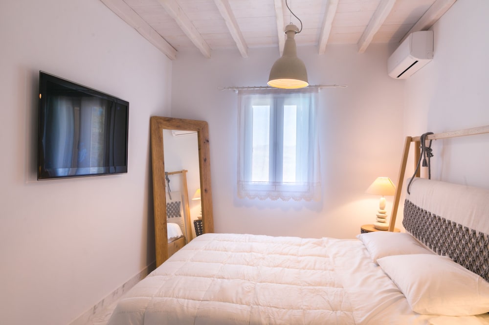 Family Villa, 3 Bedrooms, Kitchen, Pool View photo 2