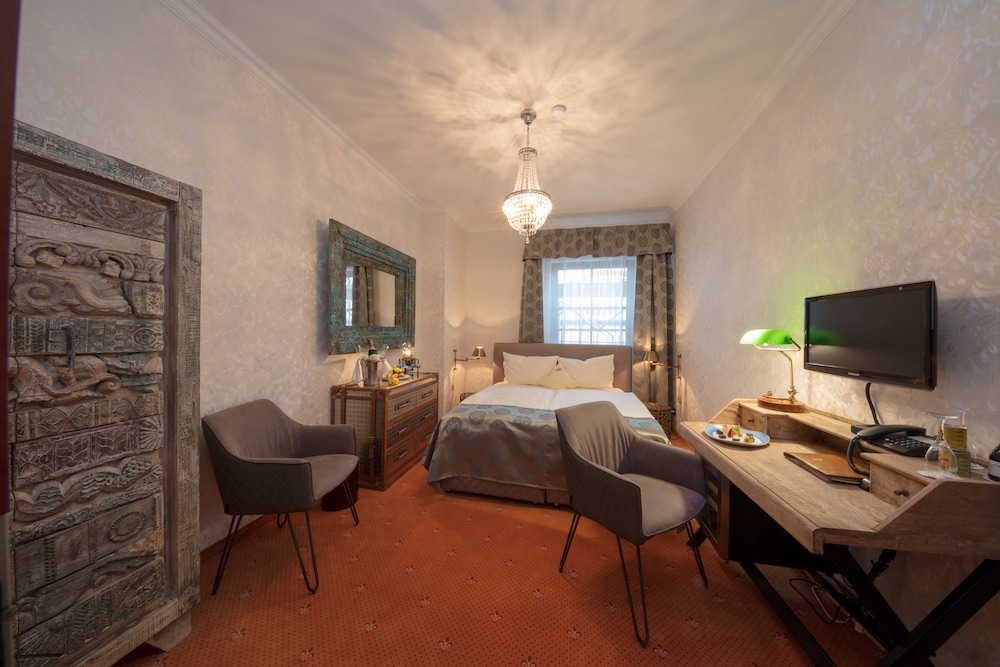 Classic Single Room (for more than 3 rooms restrictions will apply/ Extra fees) photo 3