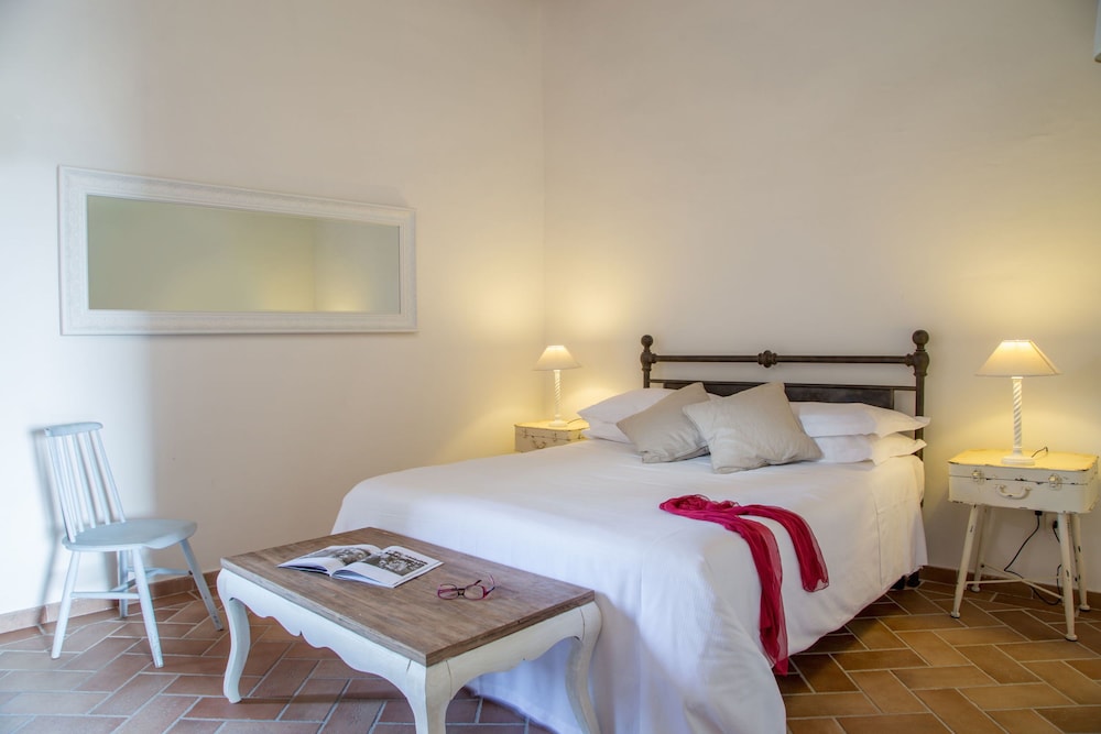 Suite, 2 Bedrooms, 2 Bathrooms, Hill View photo 2