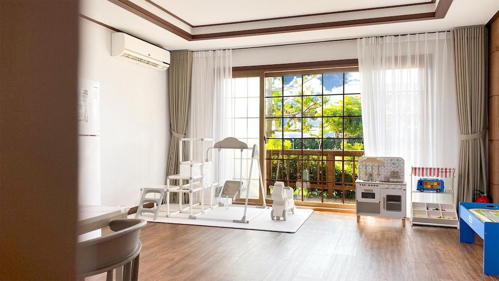 Basic Room, 1 Bedroom (Lemon - Kids room) - Photo 5