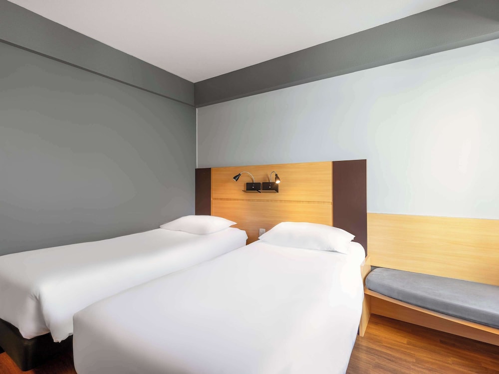 Standard Room, Multiple Beds