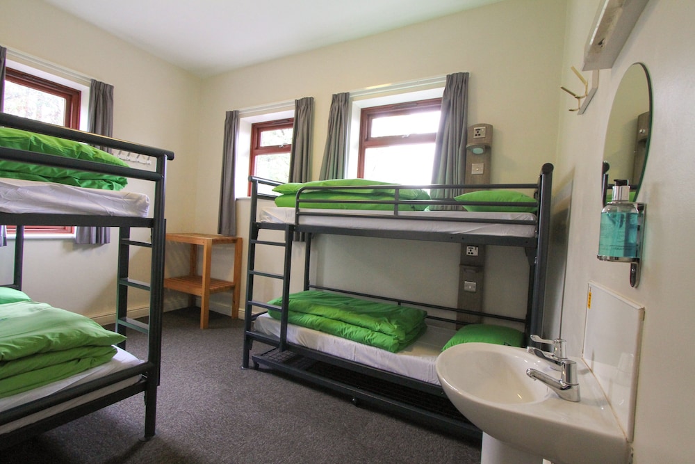 Room (5 Bed Private) photo 1