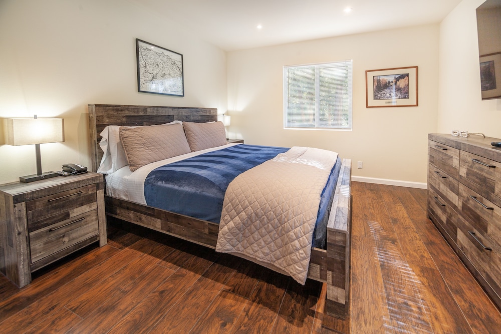 3 Bedroom Cottage - Sleeps 10