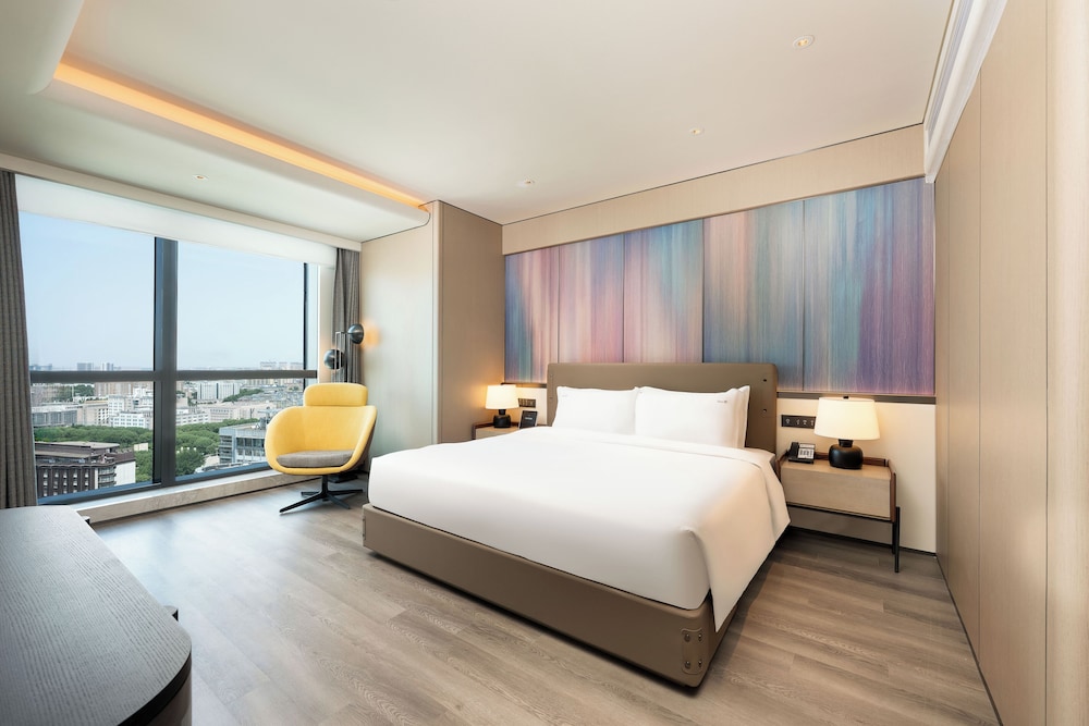Suite, 1 Bedroom (Dining, Kitchen Area)