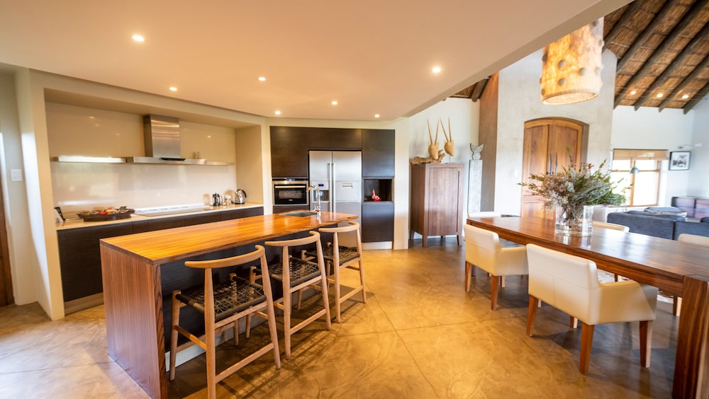 3 Bedroom Lehele Lodge Villa - Photo 3