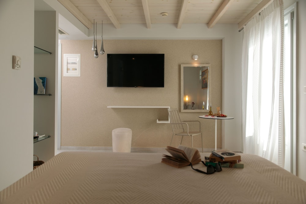 Standard Room, Sea View - Photo 8