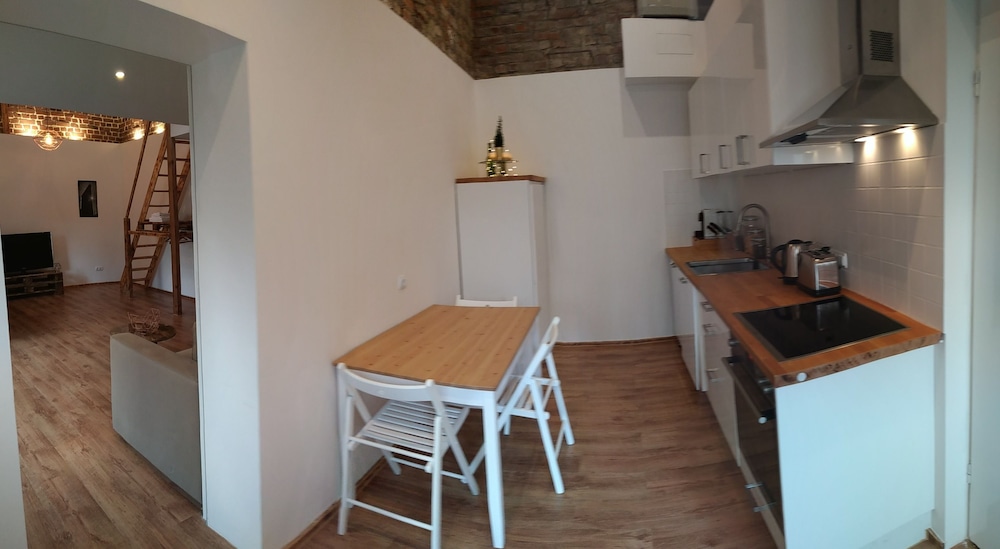 Design House, 1 Double Bed, Garden Area photo 2