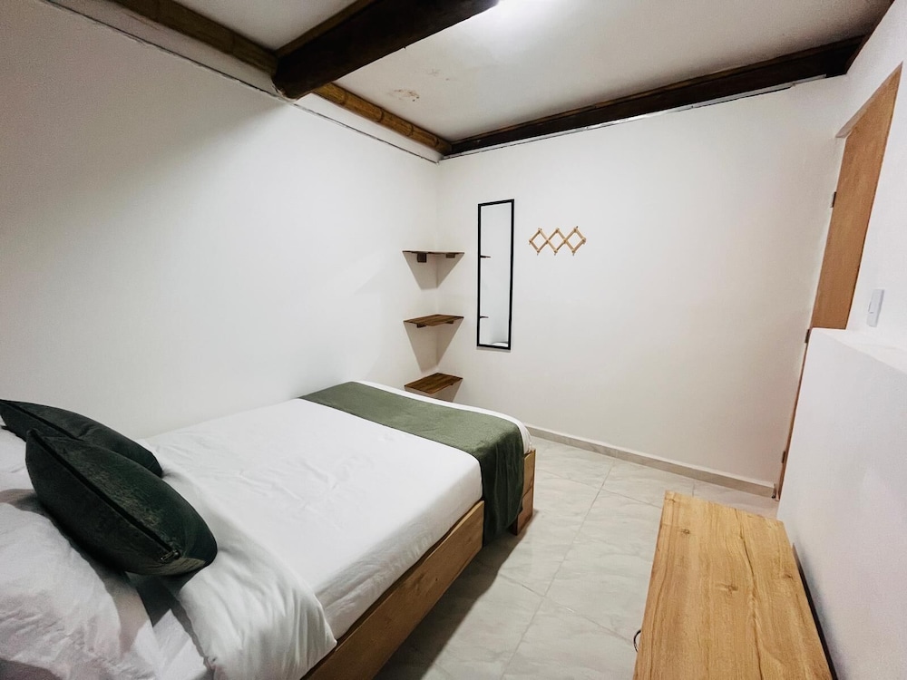 Economy Room 3