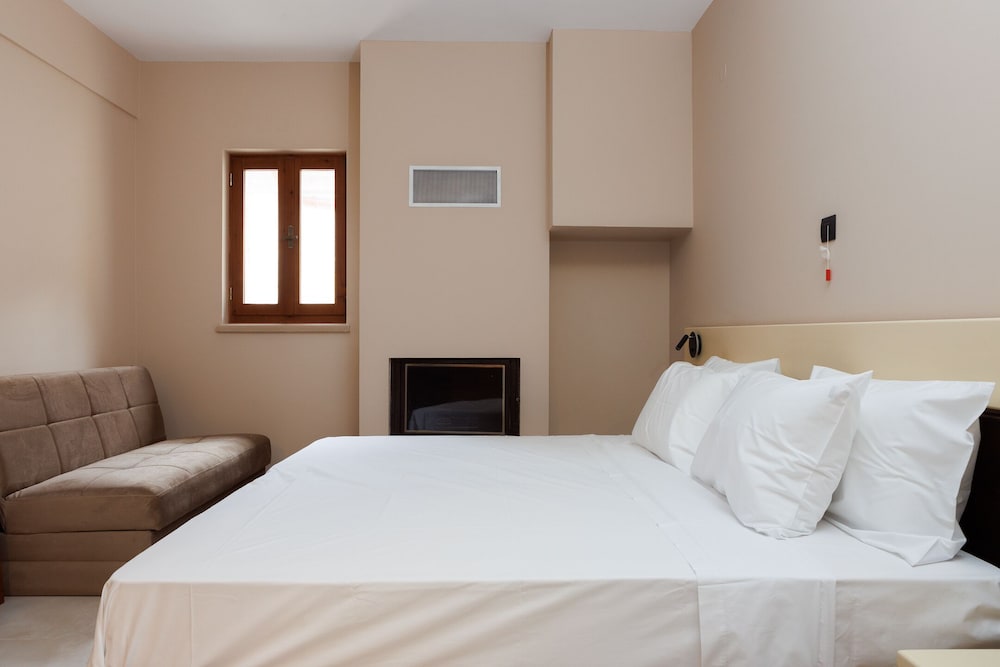 Basic Double or Twin Room, Hill View