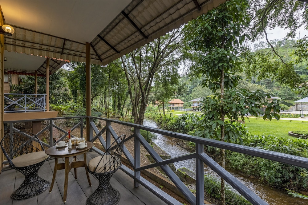 River View Family Suite With Balcony photo 2