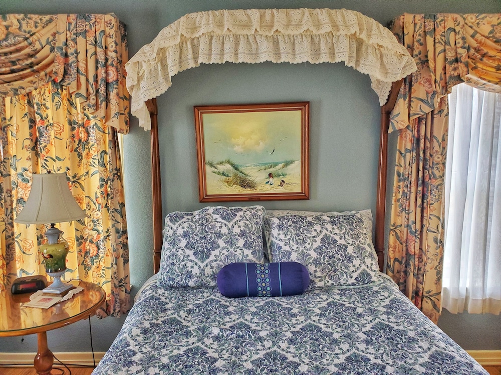Standard Room, 1 Double Bed - Photo 16