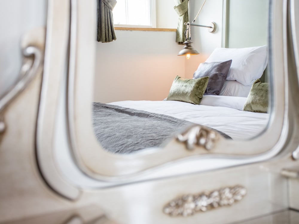 Double Room, Ensuite (Twin) photo 3