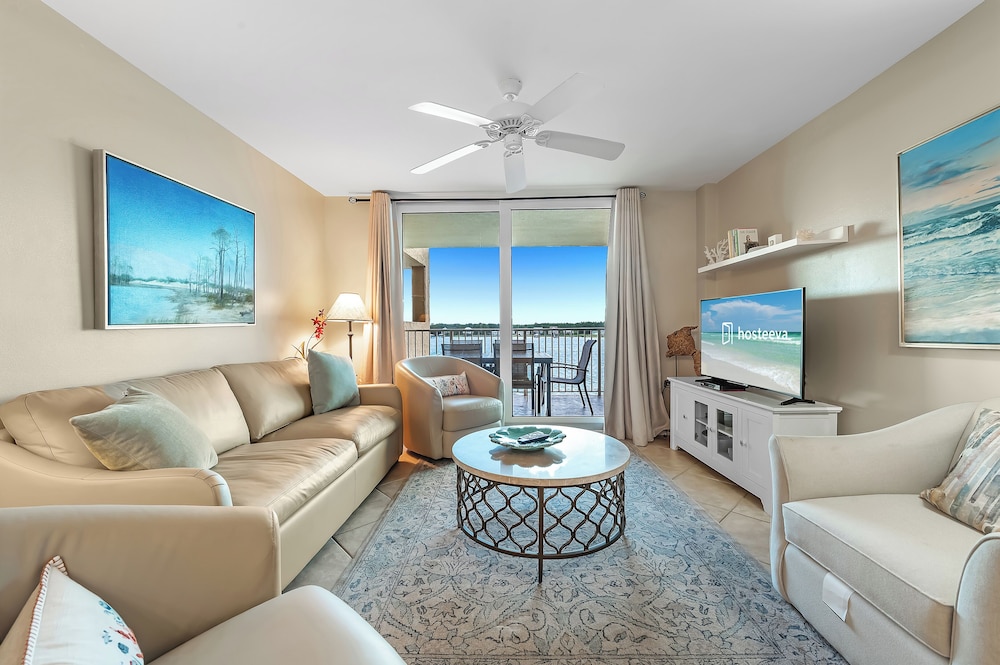 Signature Condo, 2 Bedrooms, Balcony, Lagoon View