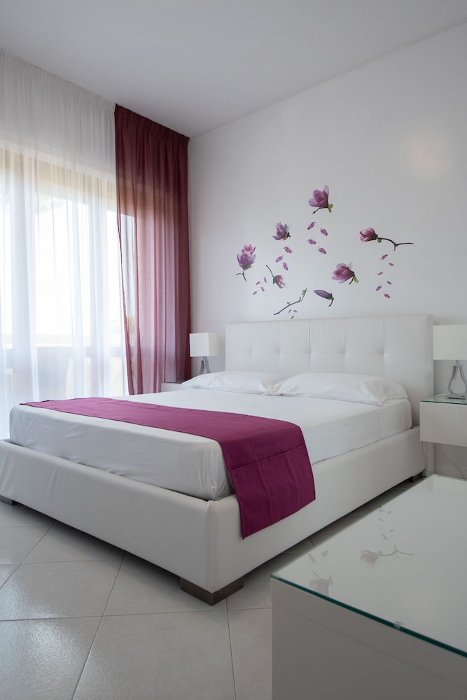 Grand Double Room, 1 Queen Bed photo 1