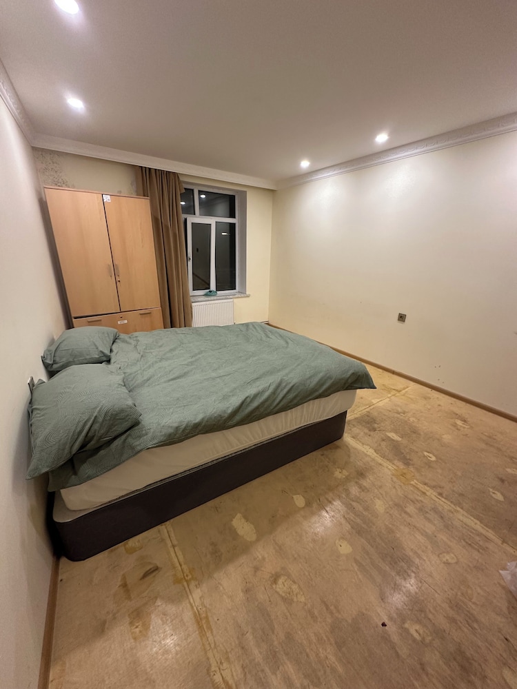 Basic Double or Twin Room - Photo 26