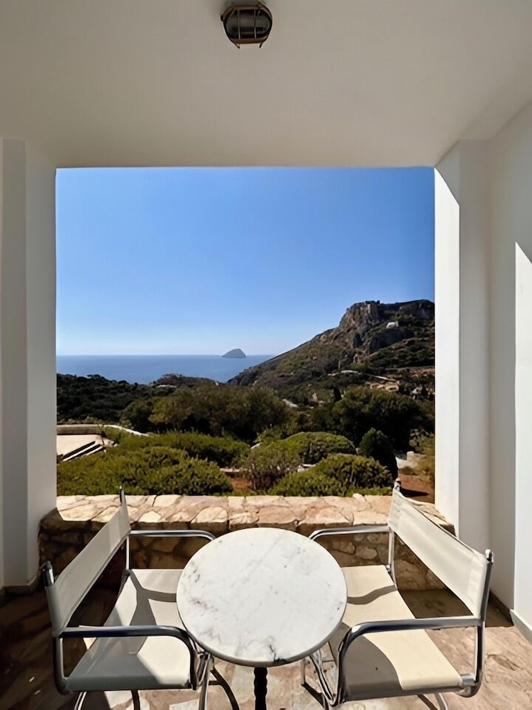 Triple Room, Sea View, Ground Floor