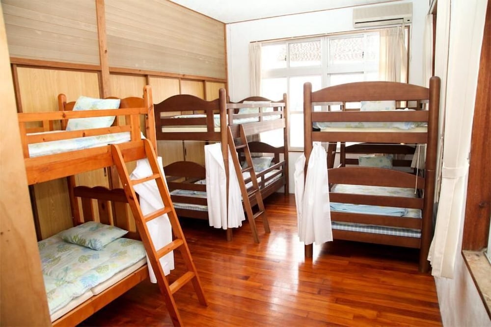 Shared Dormitory, Women only, Shared Bathroom photo 2