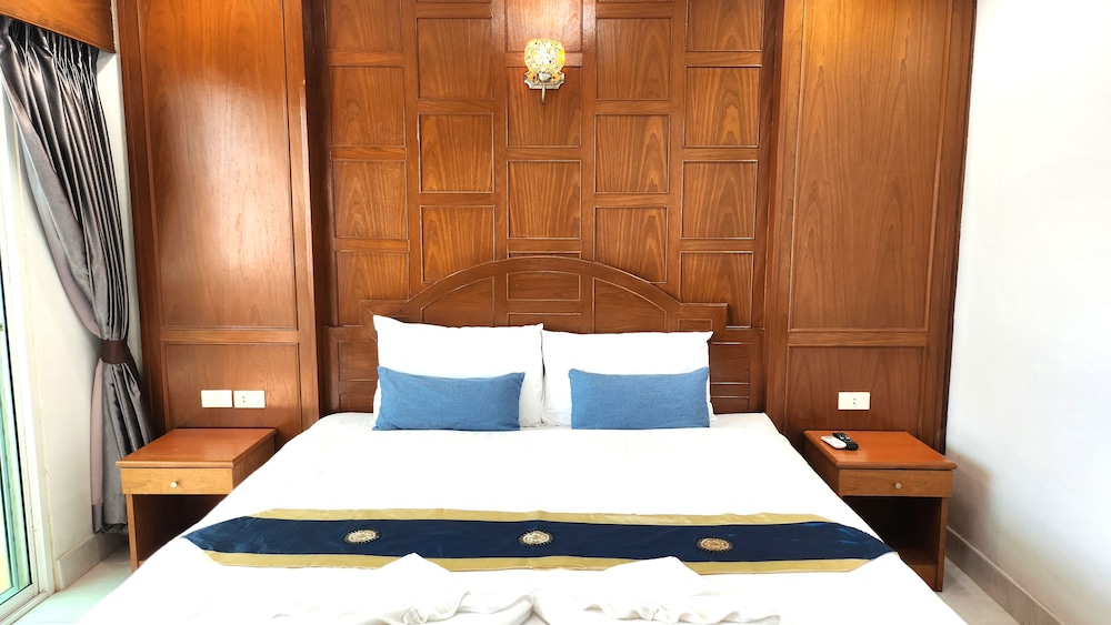 Deluxe Double Room - Photo 1