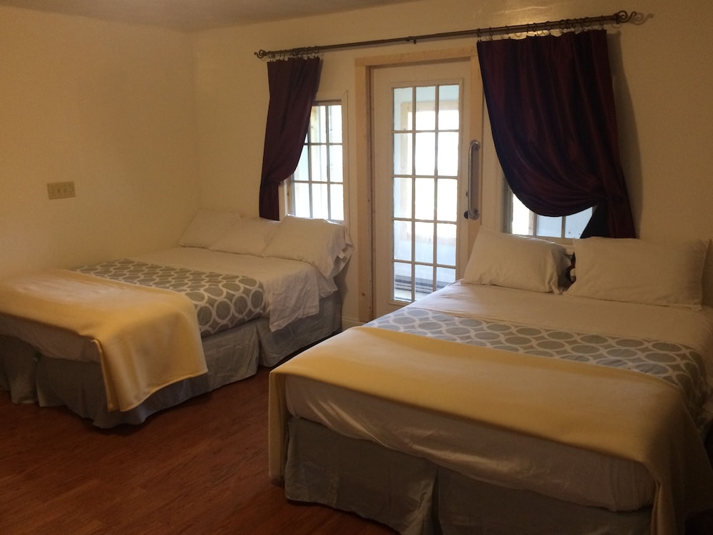 Comfort Room, 2 Queen Beds photo 1