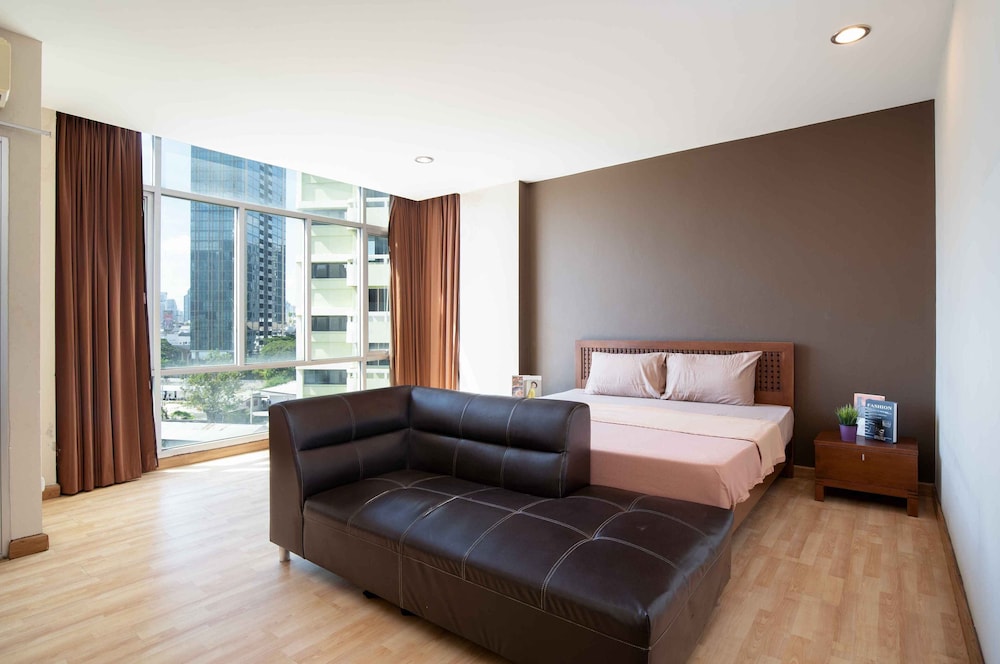 Superior Suite, City View photo 1