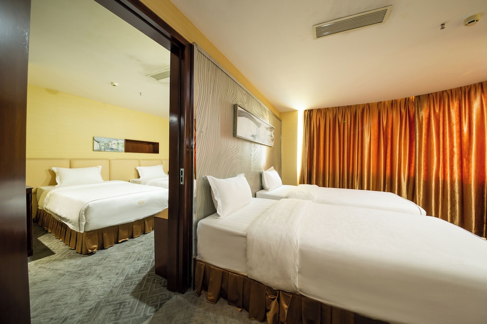 Basic Room, Multiple Beds photo 2